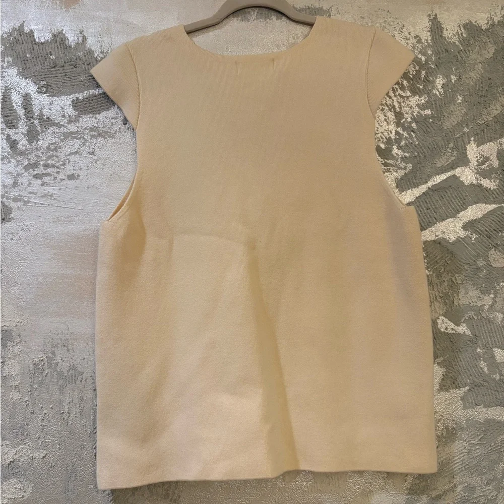 Anthropology Sleeveless Buttoned Vest Top - Picture 4 of 6